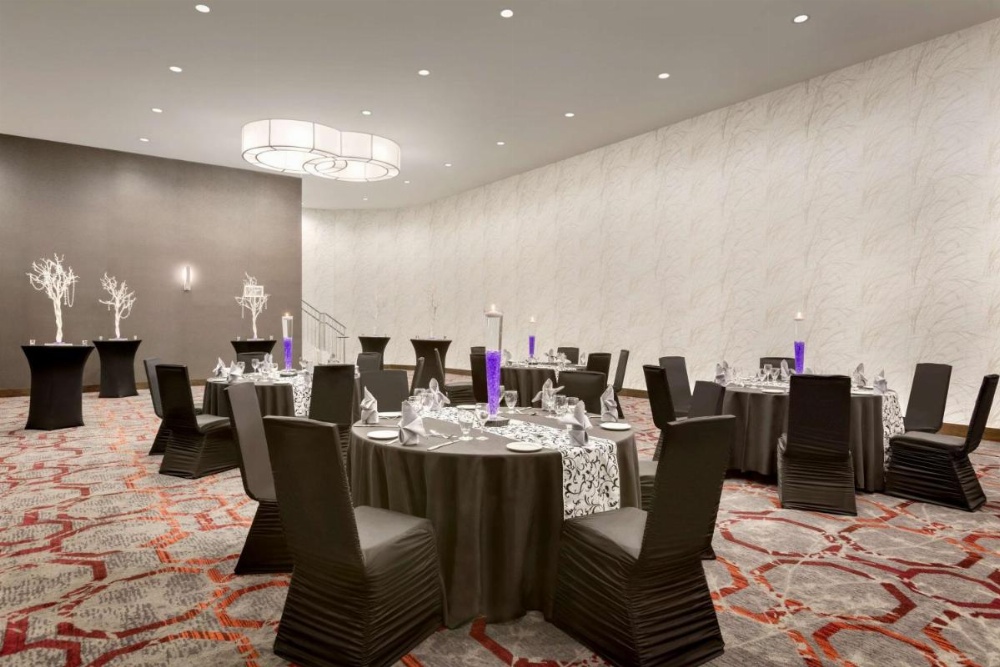 DoubleTree by Hilton Hotel Toronto Airport West Image 10
