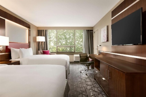 DoubleTree by Hilton Hotel Toronto Airport West image 16
