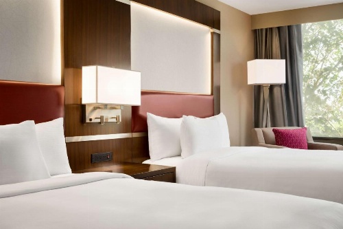 DoubleTree by Hilton Hotel Toronto Airport West image 18