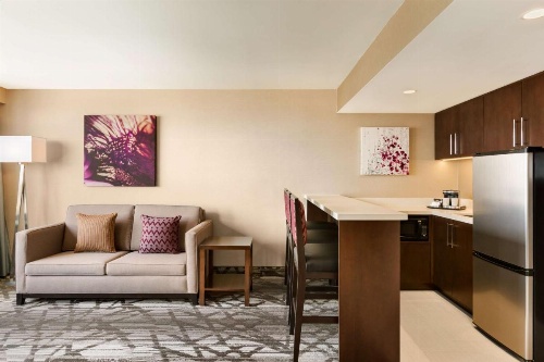 DoubleTree by Hilton Hotel Toronto Airport West image 23