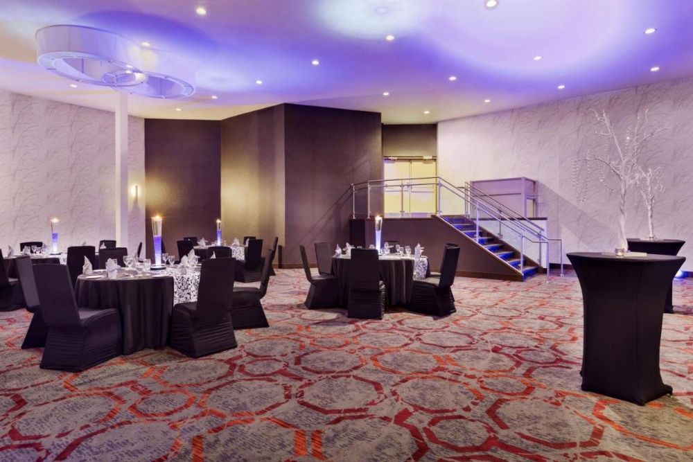DoubleTree by Hilton Hotel Toronto Airport West Image 6
