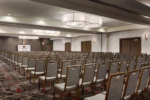 DoubleTree by Hilton Hotel Toronto Airport West image 9
